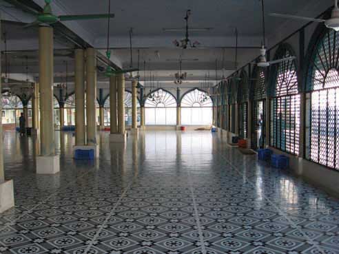 Inside of Furfura Mosque, Dhaka