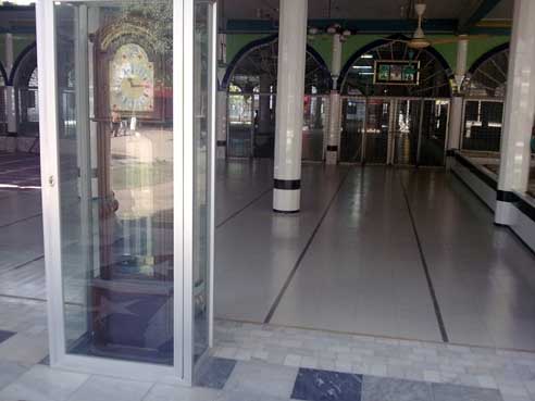 Inside of Furfura Mosque, Dhaka
