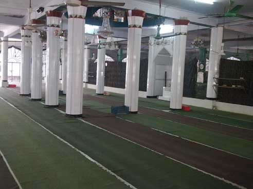 Inside of Furfura Mosque, Dhaka